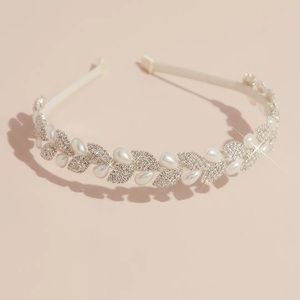 David’s Bridal crystal leaves and pearl teardrop headband